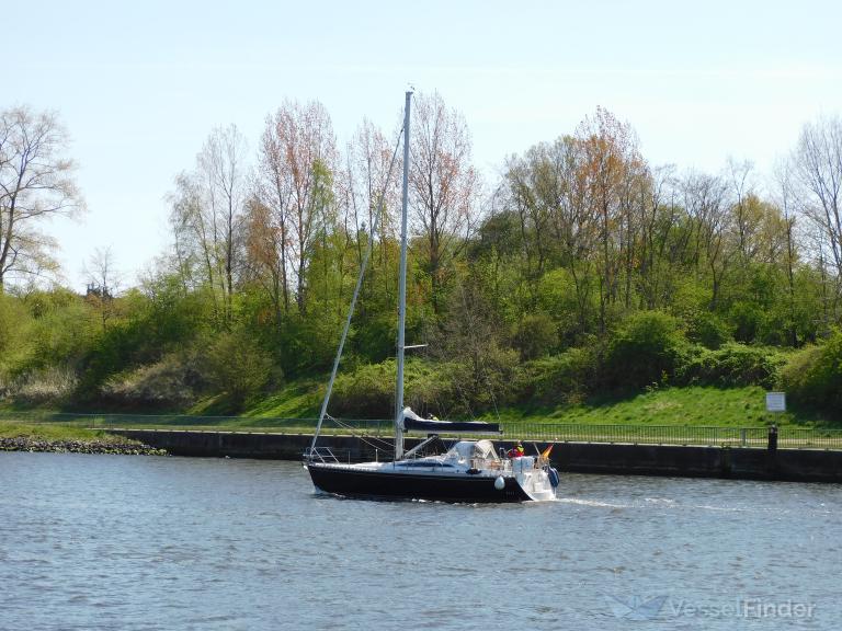 ship photo