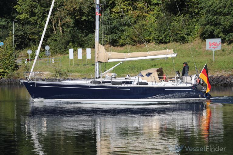 ship photo
