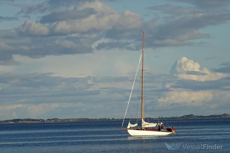 MIRELLA, Sailing vessel - Details and current position - MMSI 211403660 ...