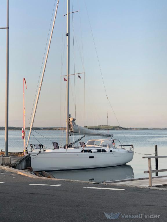 ship photo