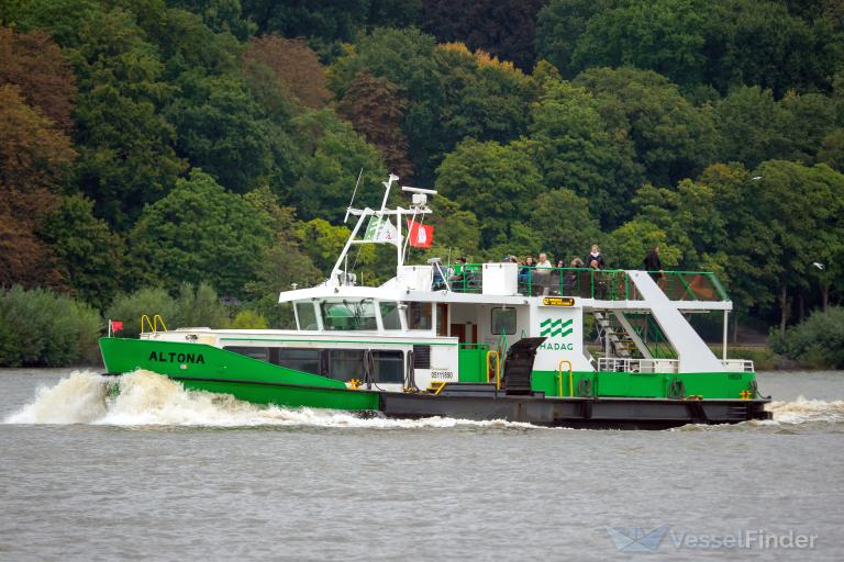 ship photo