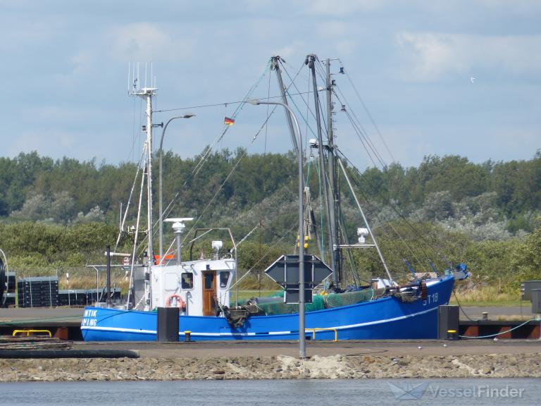 ship photo