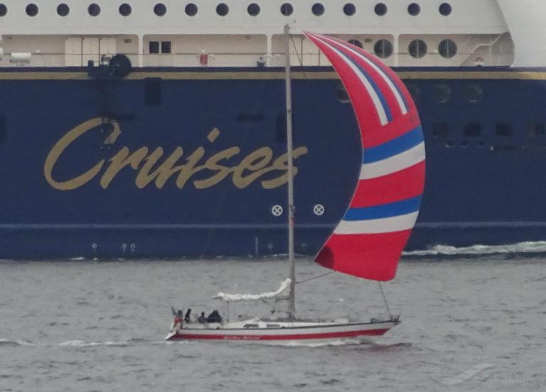 GODEN WIND photo