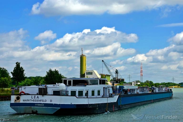 ship photo