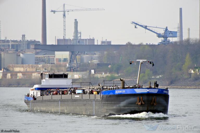 ship photo