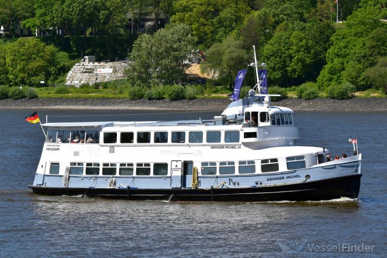 ship photo