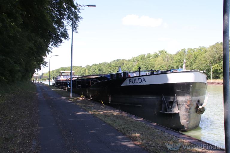 FULDA, Cargo ship - Details and current position - ENI 04005530, MMSI ...