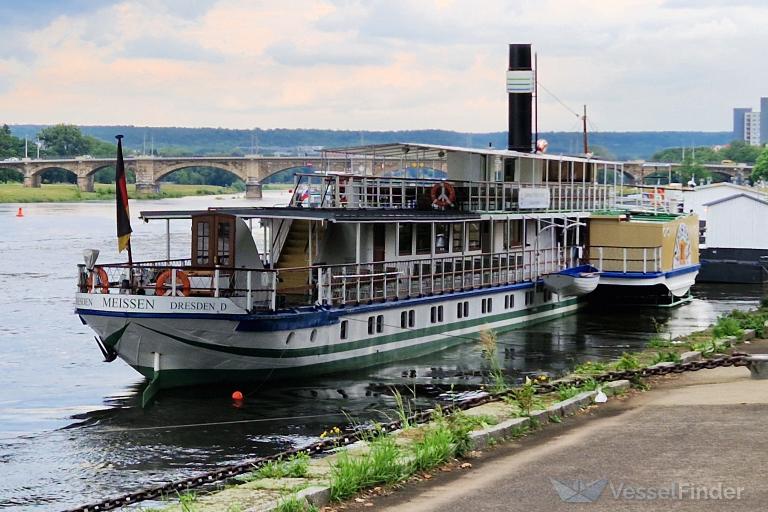 ship photo