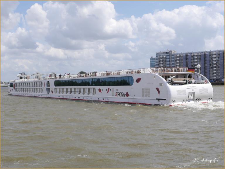 A ROSA BRAVA, Passenger ship Schiffsdaten und aktuelle Position MMSI 211519930 VesselFinder