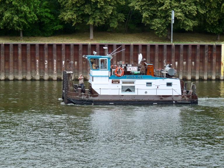 ship photo