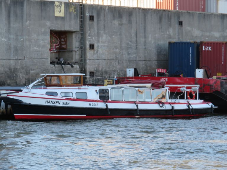 ship photo