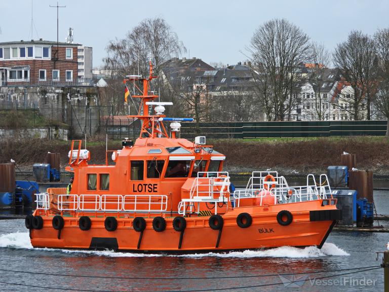 ship photo