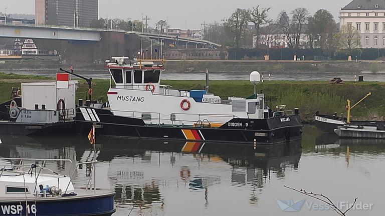 MUSTANG, Cargo ship - Details and current position - MMSI 211553900 ...