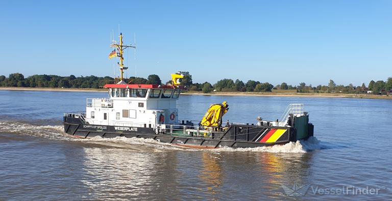 ship photo