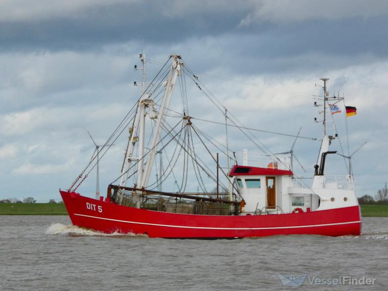 ship photo
