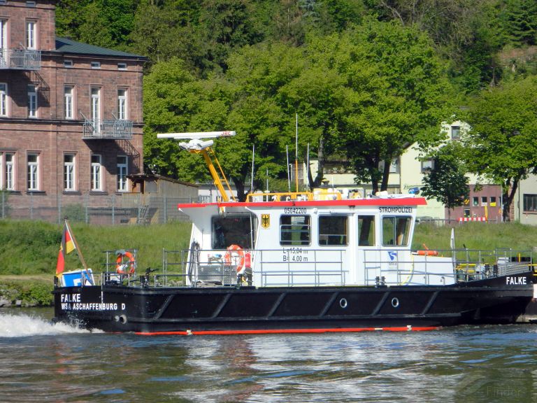 ship photo