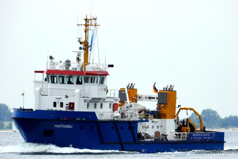 ship photo