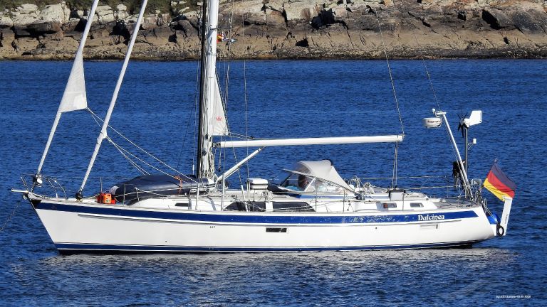 DULCINEA, Sailing vessel - Details and current position - MMSI ...