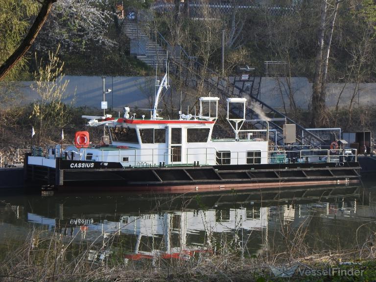 ship photo