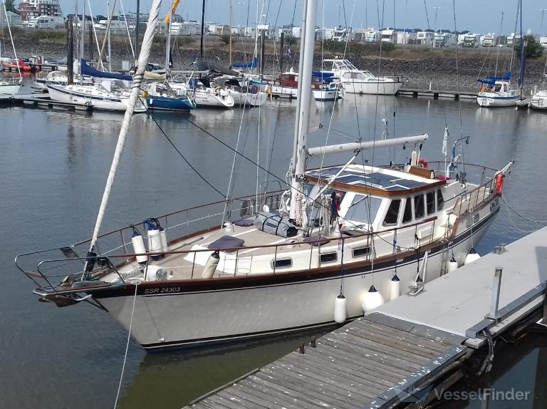 ship photo
