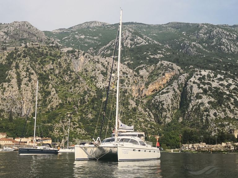 SAIL BOAT MARE photo