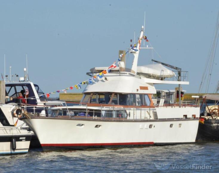 ALMIRANTA photo