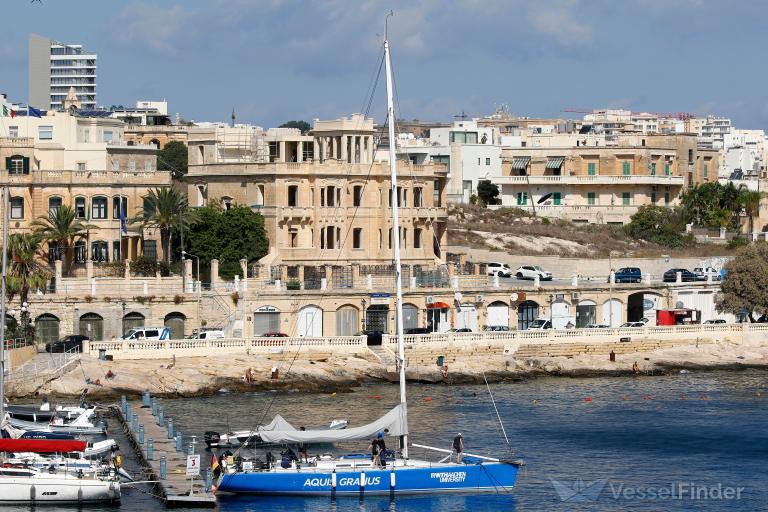 AQUIS GRANUS IV photo