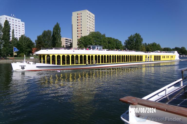 SANSSOUCI photo