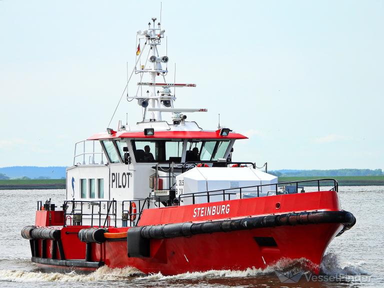 ship photo