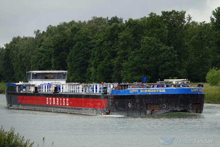 LOTTI BURMESTER photo