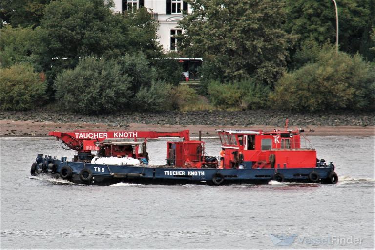 TK8, Port tender - Details and current position - ENI 05112330, MMSI ...
