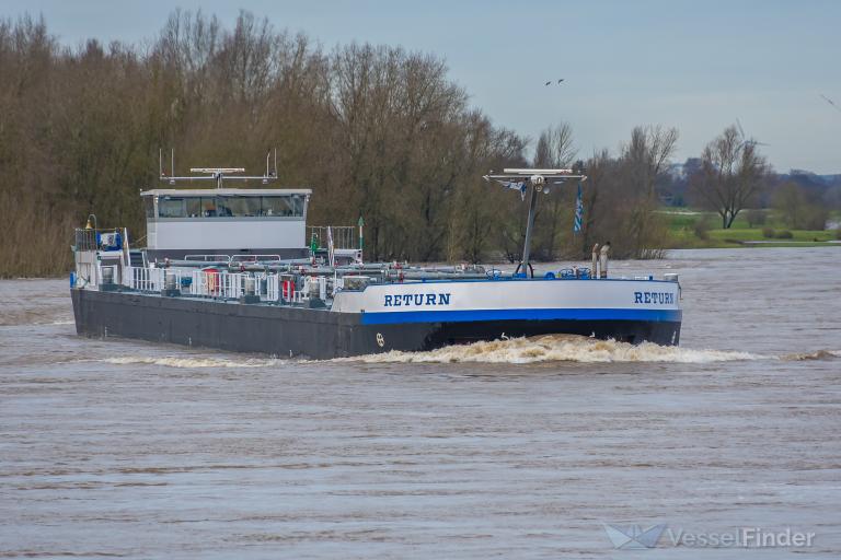 ship photo