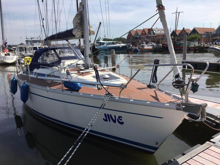 JIVE, Sailing vessel Details and current position MMSI 211793570