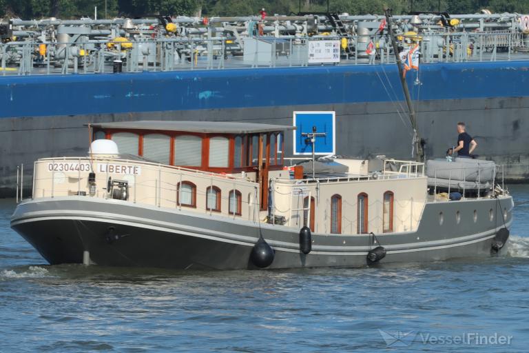 ship photo