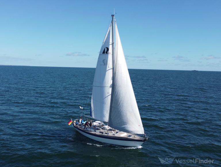 ARCHE DE NOE Sailing vessel Details and current position MMSI