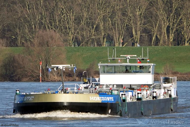 ship photo