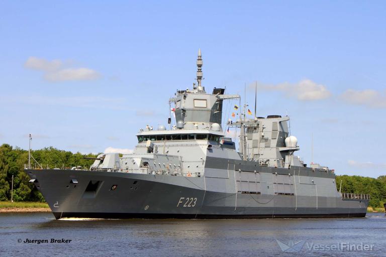 GERMAN WARSHIP F223 photo