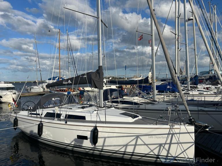 LATE DEPARTURE photo