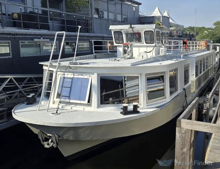 ship photo