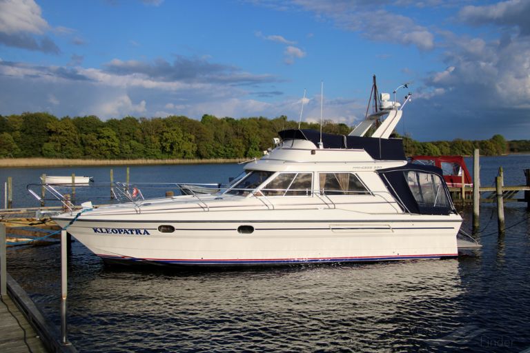 berin-maersk-strial-cargo-ship-details-and-current-position-imo