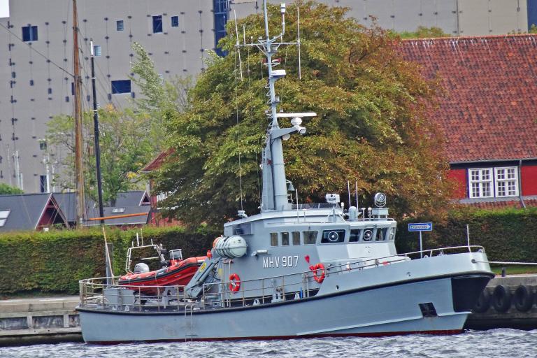 MHV 907 HVIDSTEN photo