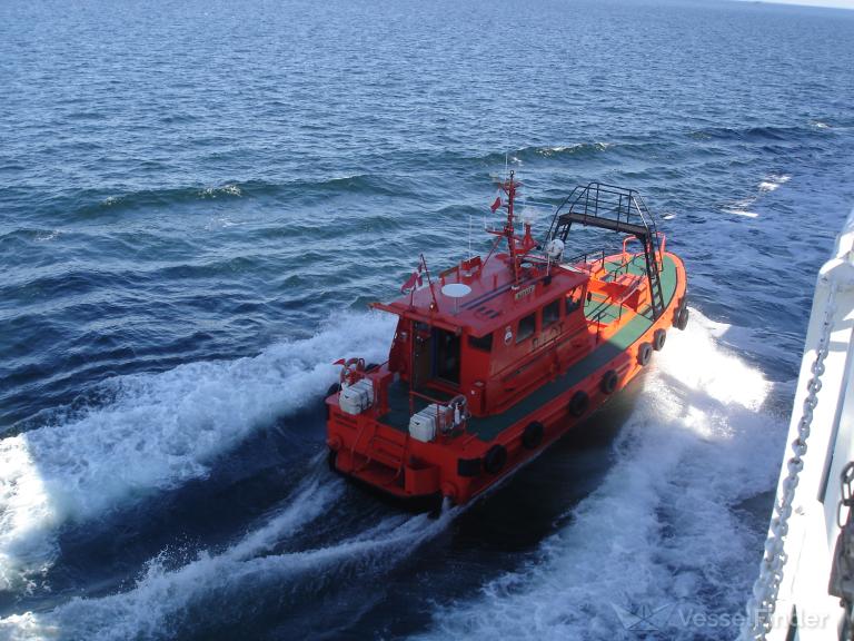 ship photo by b47b56