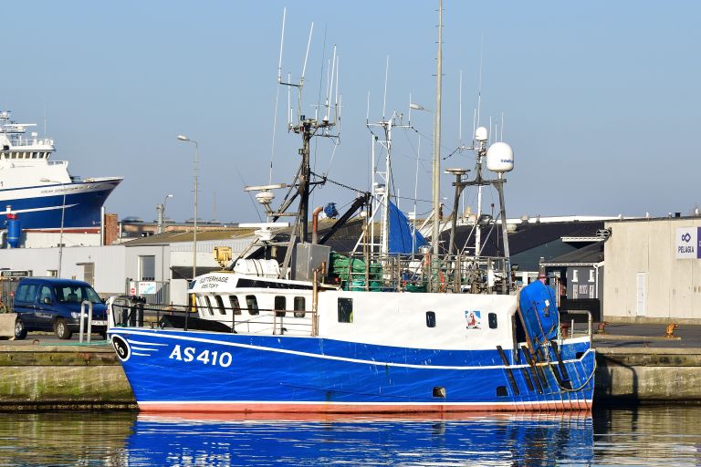 ship photo