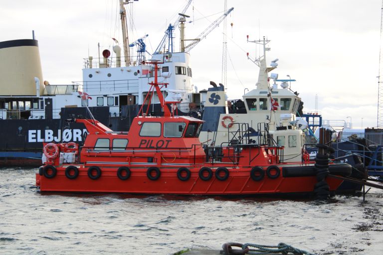 VENUS, Pilot Details and current position MMSI 219002732 VesselFinder