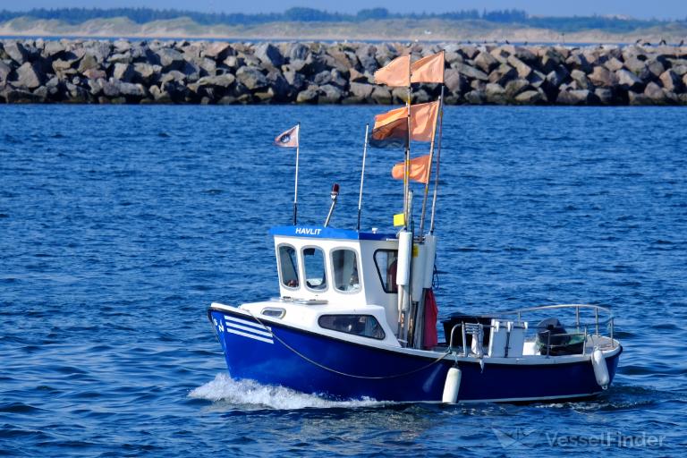 ship photo
