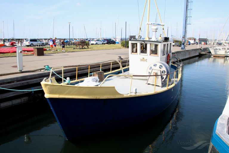 ship photo