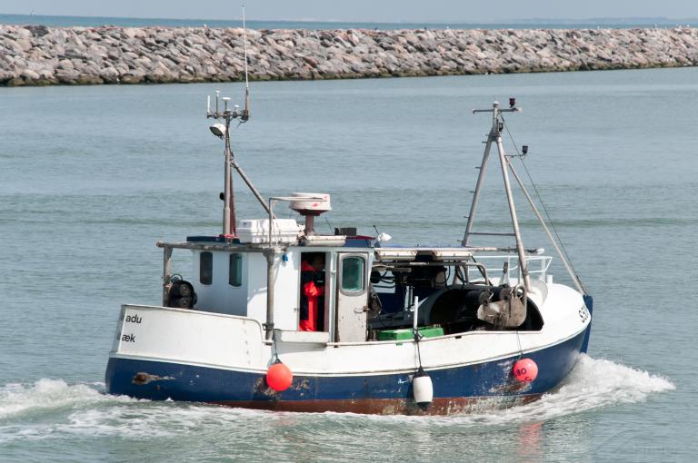 ship photo
