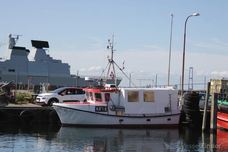 KR78 CAMILLA H photo