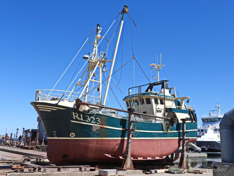 ship photo