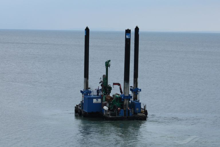 ship photo